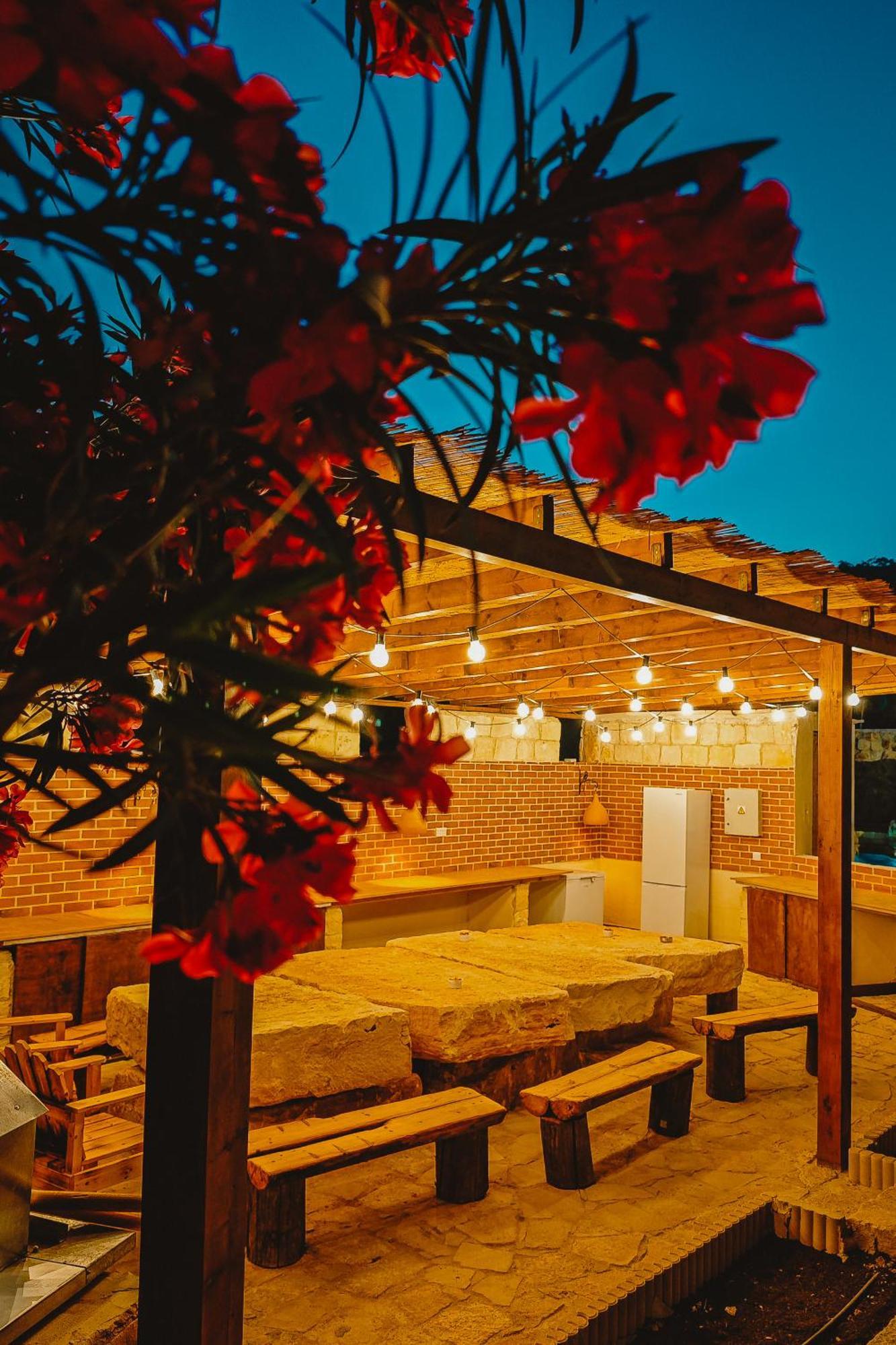 Kleos Noble Retreat - Stone-Build Apartments & Rooms With Pool, Sauna & Bbq Area Лимасол Экстерьер фото