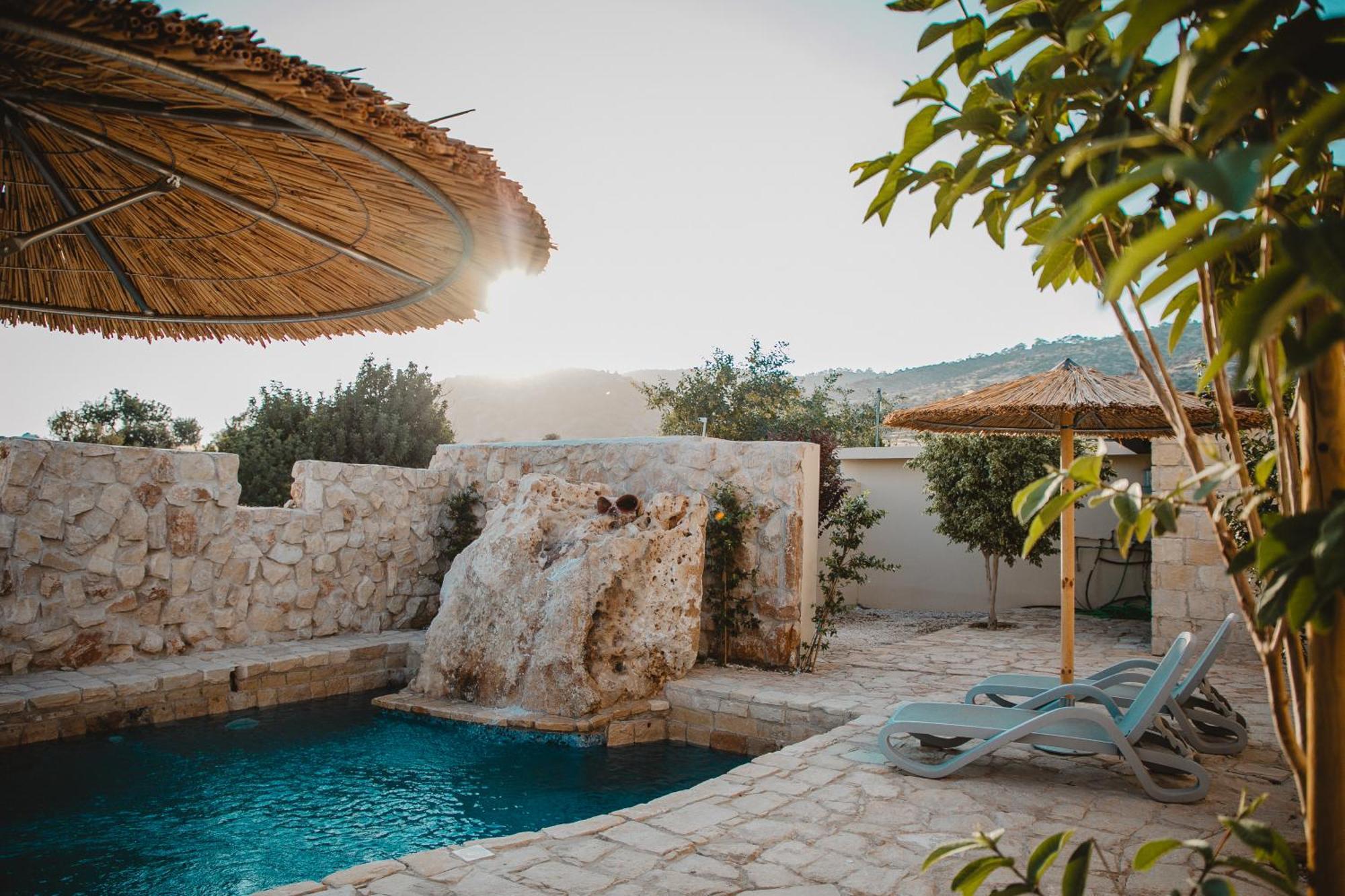 Kleos Noble Retreat - Stone-Build Apartments & Rooms With Pool, Sauna & Bbq Area Лимасол Экстерьер фото
