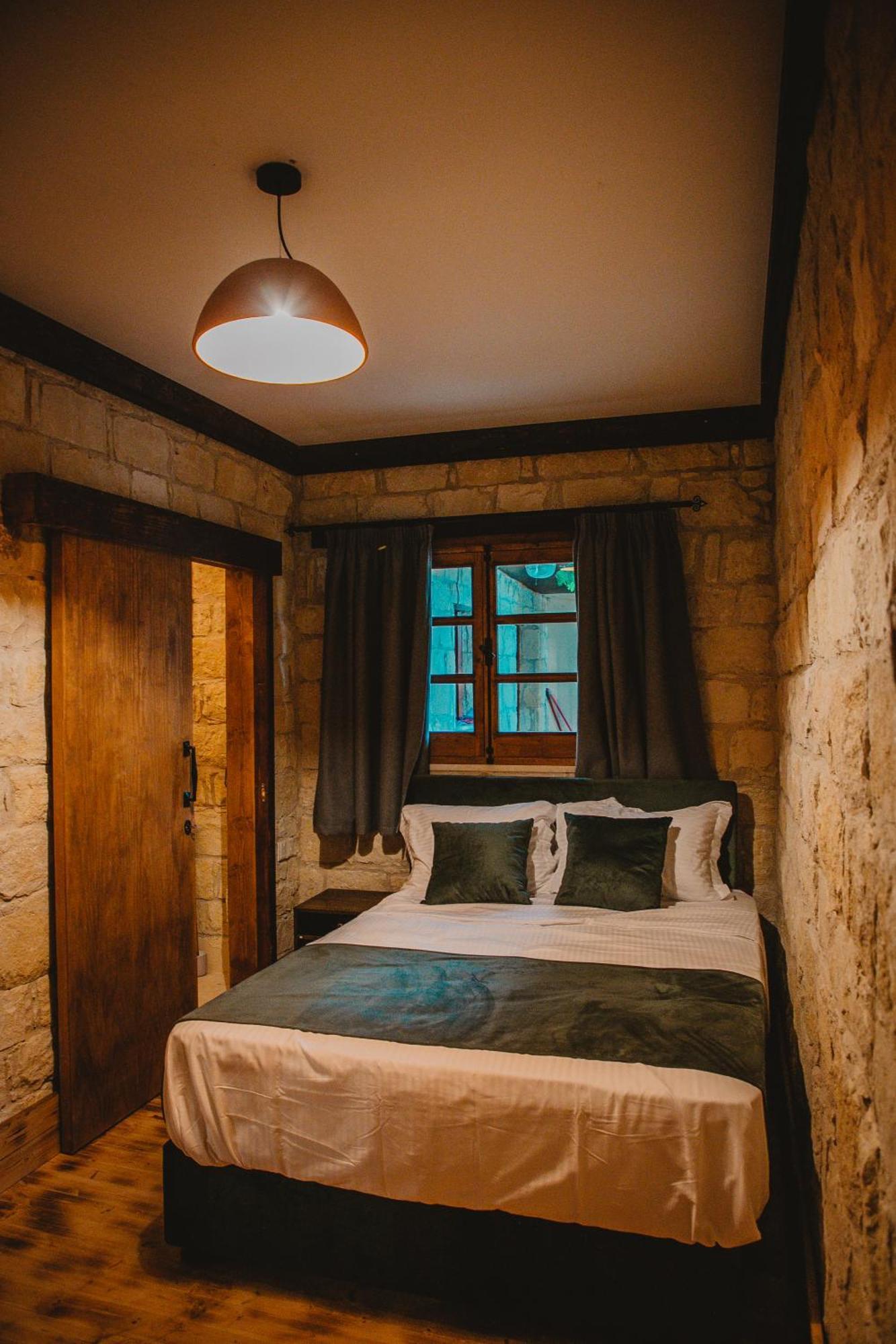 Kleos Noble Retreat - Stone-Build Apartments & Rooms With Pool, Sauna & Bbq Area Лимасол Номер фото
