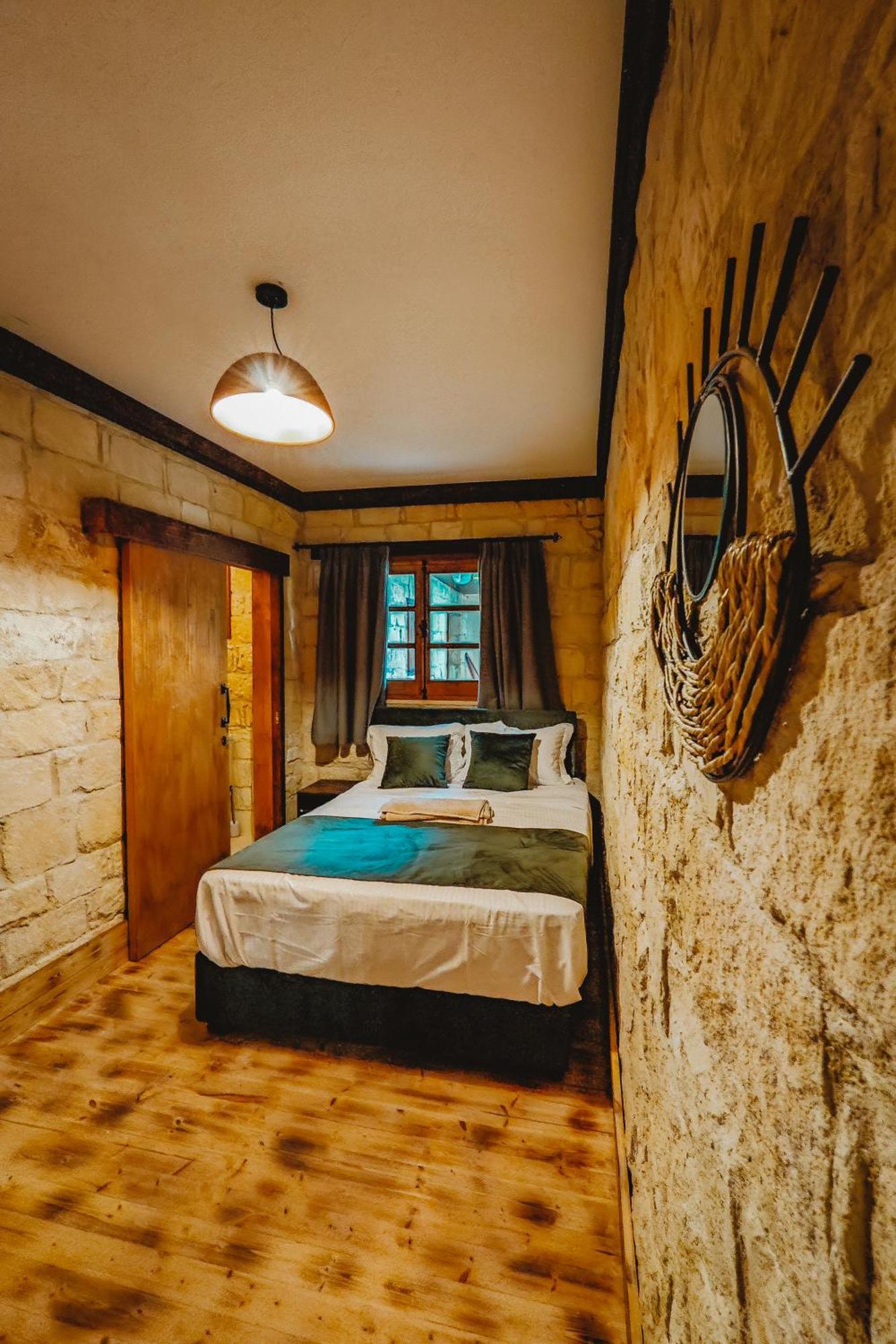 Kleos Noble Retreat - Stone-Build Apartments & Rooms With Pool, Sauna & Bbq Area Лимасол Номер фото