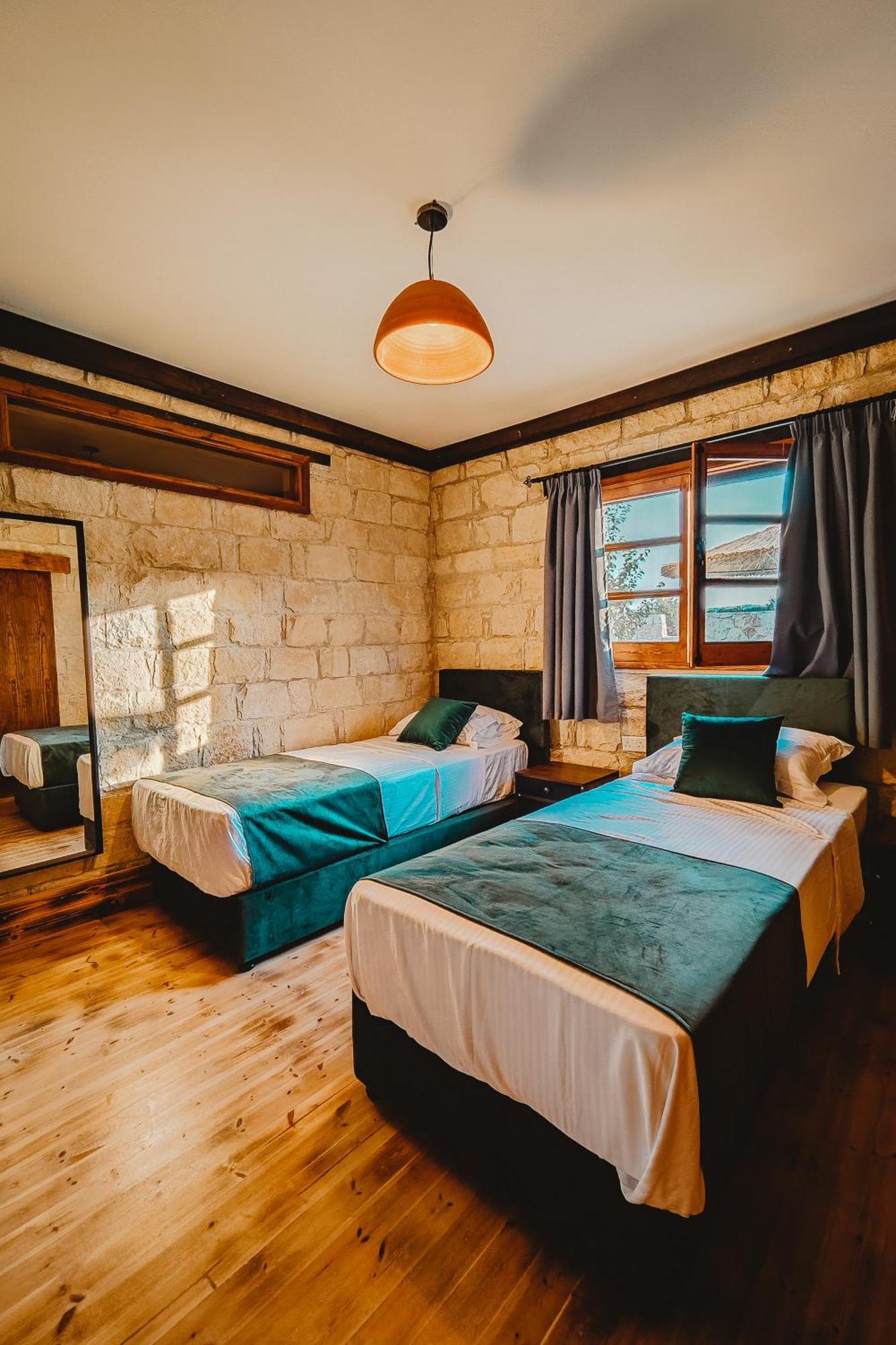 Kleos Noble Retreat - Stone-Build Apartments & Rooms With Pool, Sauna & Bbq Area Лимасол Номер фото